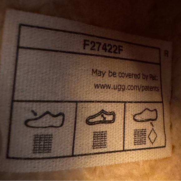 NWOB UGG Refelt Tasman Slip On Shoes Slippers #1130872 Red Size EU37 US6 - Picture 10 of 10